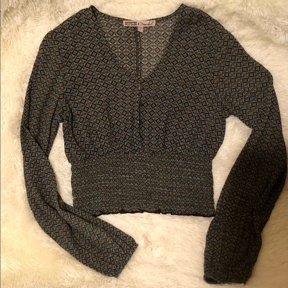 FINAL—GYPSIES & MOONDUST—LONG SLEEVE ELASTIC CUFF & CROPPED ELASTIC WAIST!! - Picture 4 of 10